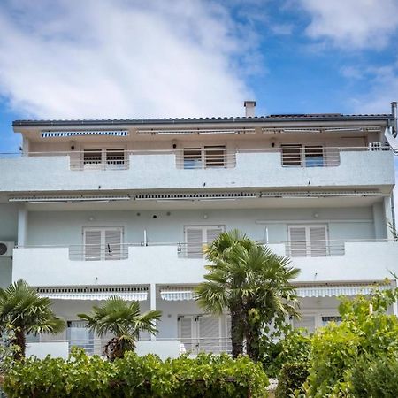Guesthouse Villa Juric Crikvenica Esterno foto