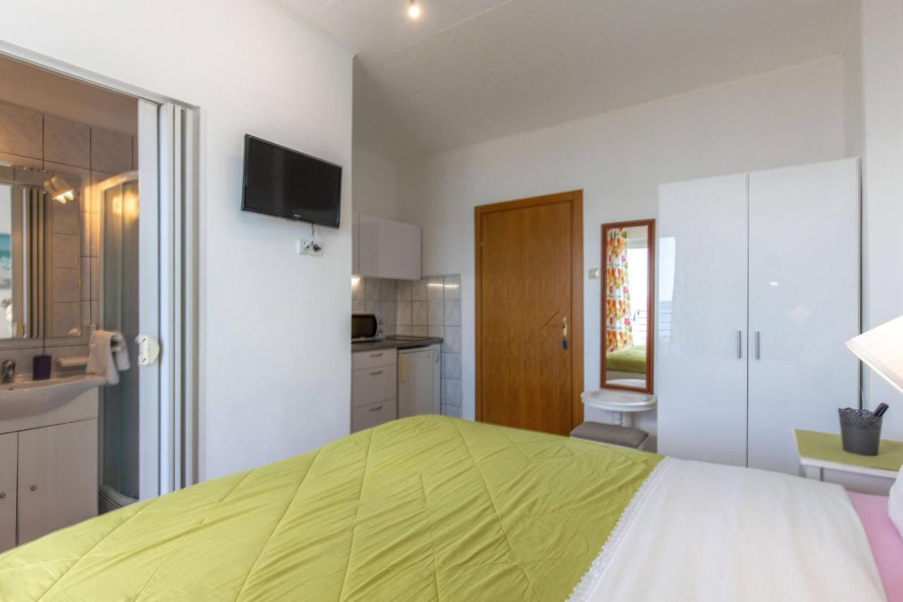 Guesthouse Villa Juric Crikvenica Esterno foto