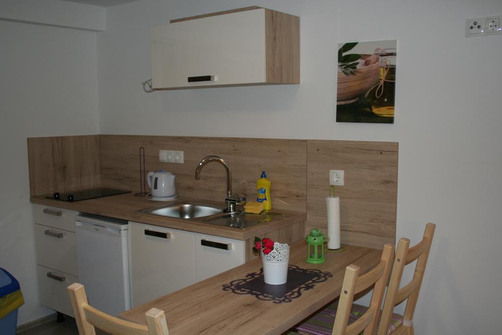 Guesthouse Villa Juric Crikvenica Esterno foto