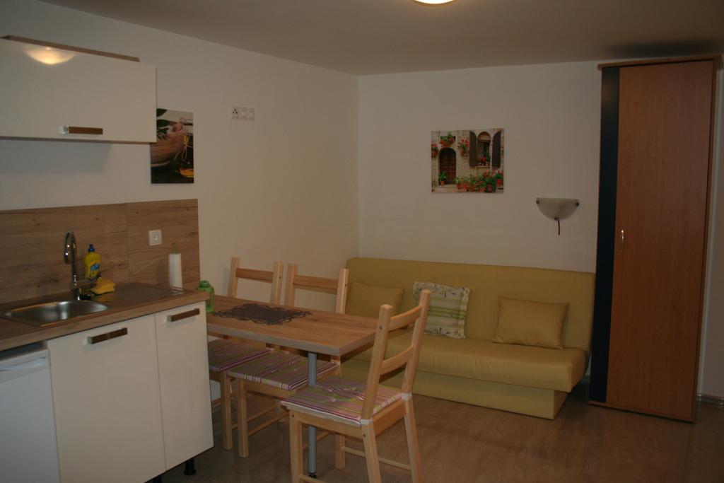 Guesthouse Villa Juric Crikvenica Esterno foto