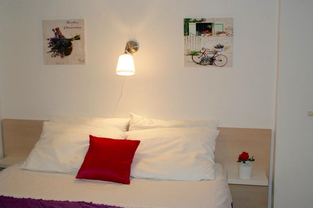 Guesthouse Villa Juric Crikvenica Esterno foto