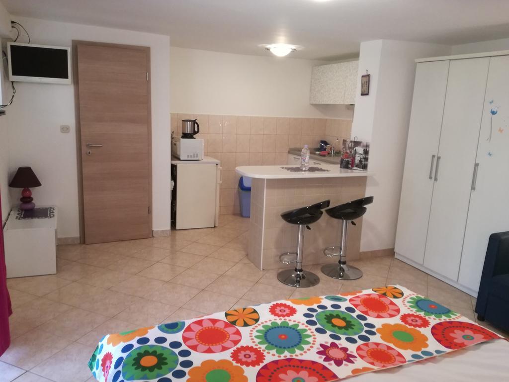 Guesthouse Villa Juric Crikvenica Esterno foto