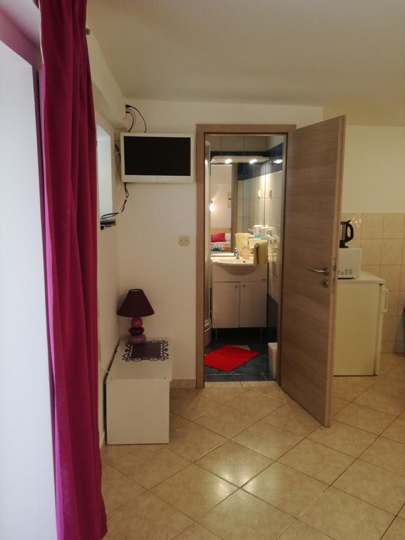 Guesthouse Villa Juric Crikvenica Esterno foto